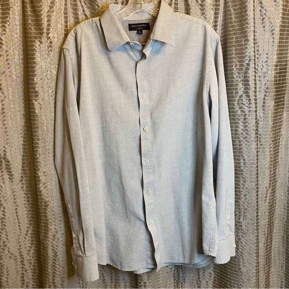 Banana Republic Gray Button Up Shirt - Picture 1 of 6